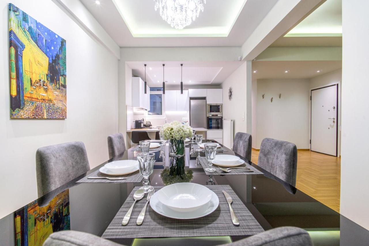 Urban Luxury On A Quiet Street In The Center Of Athens Apartamento Exterior foto